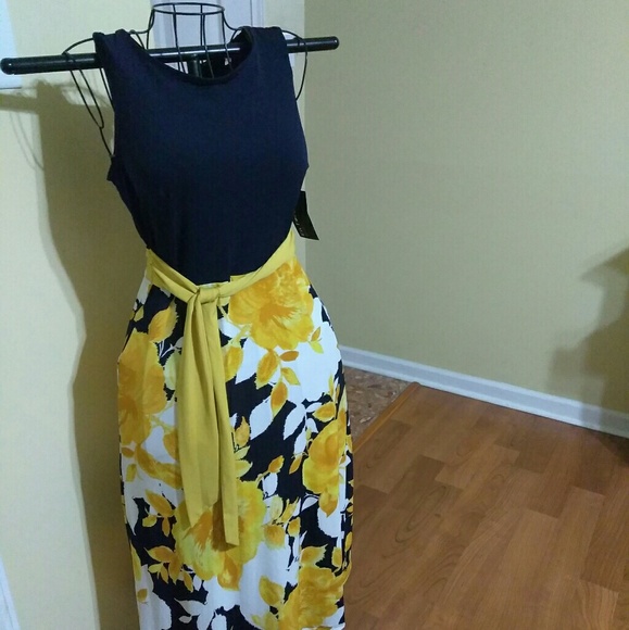 Enfocus Studio Dresses & Skirts - Maxi En focus dress Enfocus Studio Dresses & Skirts - Maxi En focus dress